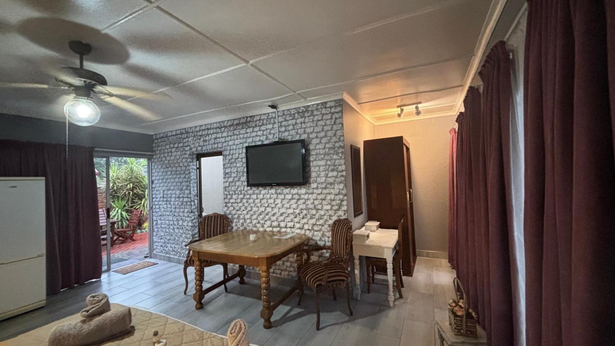 Nigel Seldre Guest House מראה חיצוני תמונה