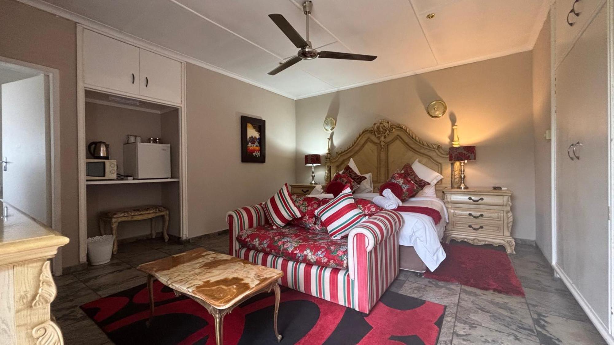 Nigel Seldre Guest House מראה חיצוני תמונה