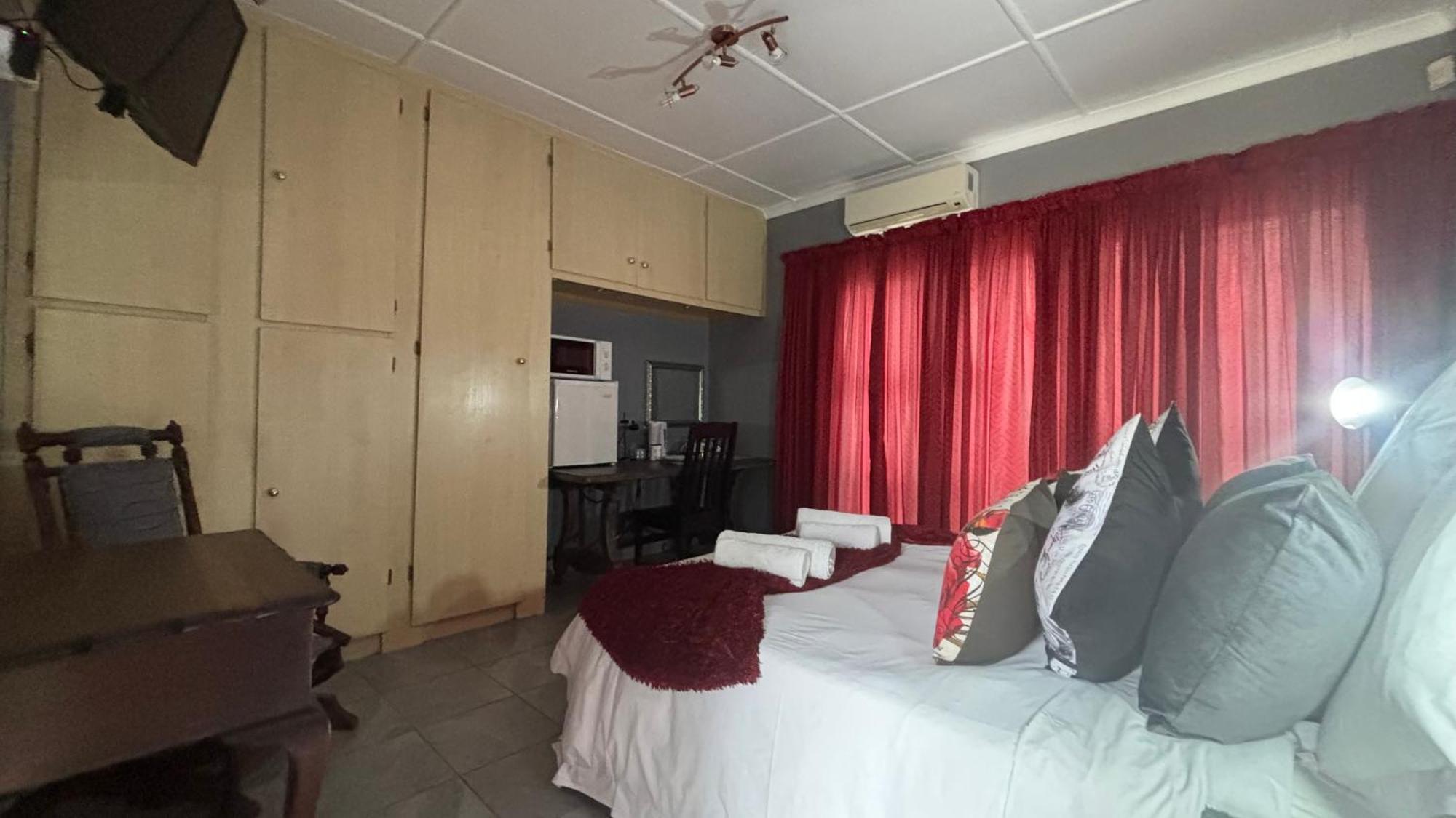 Nigel Seldre Guest House מראה חיצוני תמונה